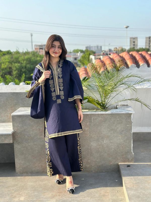 2Pcs For Girls & Women with !!!!!! FREEE HANDBAG GIFTS